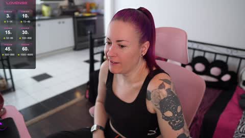 Genny Rock   and  online show from 02.04.25