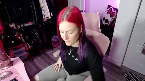 Genny Rock   and  online show from 11.11.25