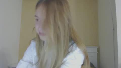 Snapshot of gentle_grace chatting on 12.02.24 gentle_grace online show from 12.02.24