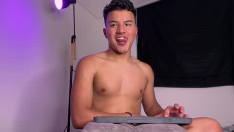 Snapshot of george_cams1 chatting on 01.17.25 Jorge online show from 01.17.25