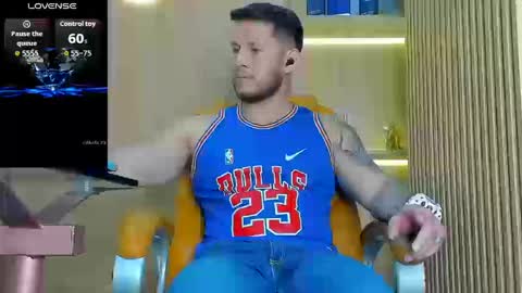 Snapshot of george_diesell_ chatting on 09.10.25 George online show from 09.10.25