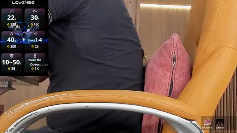 Snapshot of george_diesell_ chatting on 09.18.25 George online show from 09.18.25