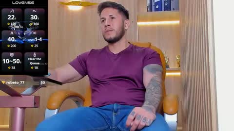 Snapshot of george_diesell_ chatting on 10.22.25 George online show from 10.22.25