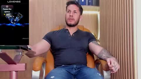 Snapshot of george_diesell_ chatting on 11.11.25 George online show from 11.11.25