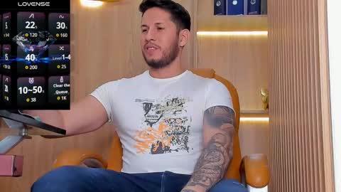 Snapshot of george_diesell_ chatting on 11.15.25 George online show from 11.15.25