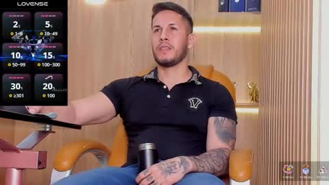 Snapshot of george_diesell_ chatting on 11.29.25 George online show from 11.29.25