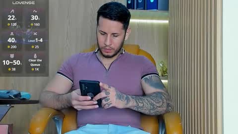 Snapshot of george_diesell_ chatting on 02.12.26 George online show from 02.12.26