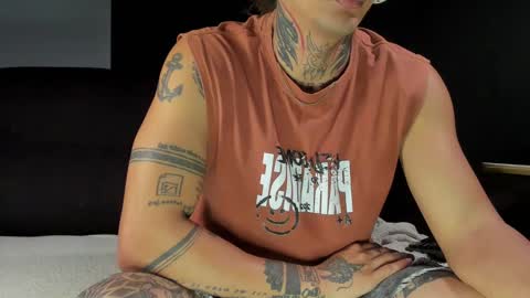 independent model online show from 10.21.25