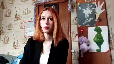 Ellie online show from 04.14.26