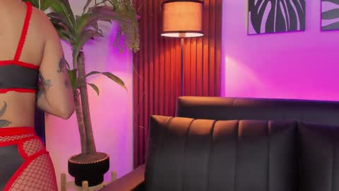 Georgina Caruso online show from 04.04.26