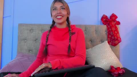 Snapshot of georgina_coule chatting on 01.03.25 Georgina Coule online show from 01.03.25