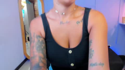 Snapshot of georgina_coule chatting on 01.08.25 Georgina Coule online show from 01.08.25
