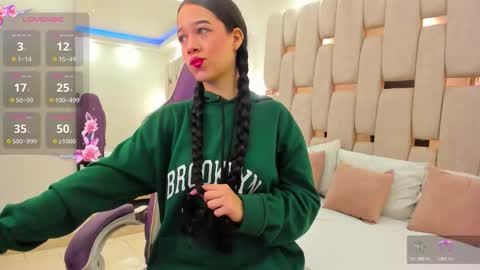 Georgina Kloss  online show from 02.06.26