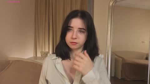 My name is Kelly online show from 10.19.25