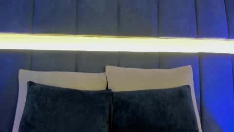 Kendal  online show from 02.14.25