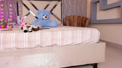    online show from 03.09.25