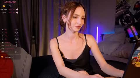 Snapshot of geratender1 chatting on 09.17.25 Gera online show from 09.17.25