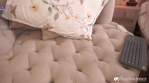 Snapshot of germaine_jones chatting on 09.18.25 germaine_jones online show from 09.18.25