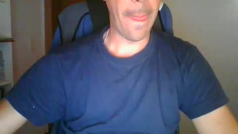 Snapshot of geronimo_2 chatting on 09.10.25 geronimo_2 online show from 09.10.25