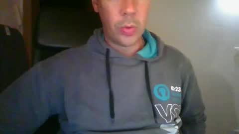 Snapshot of geronimo_2 chatting on 11.16.25 geronimo_2 online show from 11.16.25