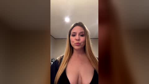 get2thepoin695 online show from 12.17.25