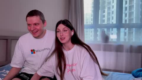 Snapshot of gethigh_ chatting on 02.08.25 Liz and Mark online show from 02.08.25