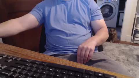 Snapshot of gethoggy chatting on 11.09.25 gethoggy online show from 11.09.25