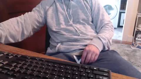 Snapshot of gethoggy chatting on 11.11.25 gethoggy online show from 11.11.25