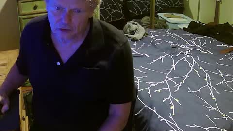 Snapshot of gethyn chatting on 02.24.25 Gethyn online show from 02.24.25