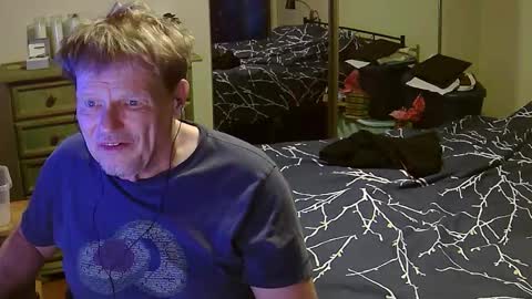 Snapshot of gethyn chatting on 03.07.25 Gethyn online show from 03.07.25