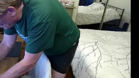 Snapshot of gethyn chatting on 09.11.25 Gethyn online show from 09.11.25