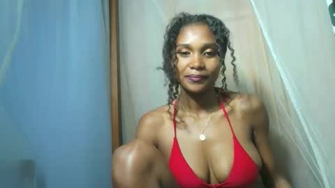 Snapshot of gggloria chatting on 09.19.25 gggloria online show from 09.19.25