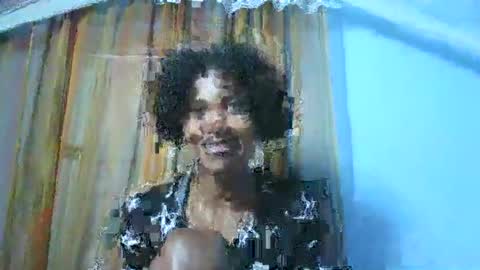 Snapshot of gggloria chatting on 10.21.25 gggloria online show from 10.21.25