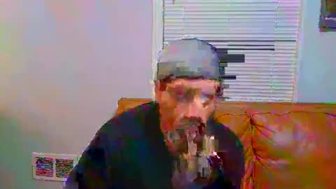 Snapshot of ghomps88 chatting on 10.21.25 Gee online show from 10.21.25