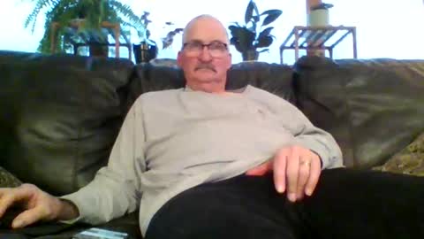 Snapshot of ghost2534 chatting on 12.04.25 ghost2534 online show from 12.04.25