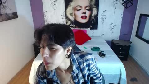 Your Girl  online show from 11.22.25