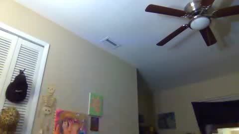 Snapshot of ghostcondor11 chatting on 11.14.25 SrirachaSwitchblade online show from 11.14.25