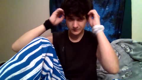 Snapshot of ghostcondor11 chatting on 11.19.25 SrirachaSwitchblade online show from 11.19.25