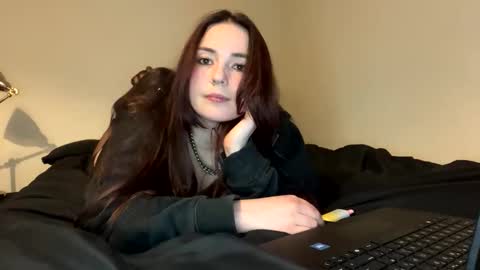 ghostpetal online show from 04.04.26