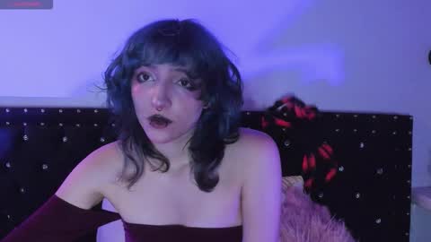 Snapshot of ghosty_doll chatting on 10.24.25 Allison online show from 10.24.25