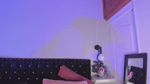 Snapshot of ghosty_doll chatting on 12.04.25 Allison online show from 12.04.25