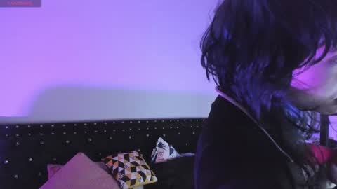 Snapshot of ghosty_doll chatting on 12.16.25 Allison online show from 12.16.25