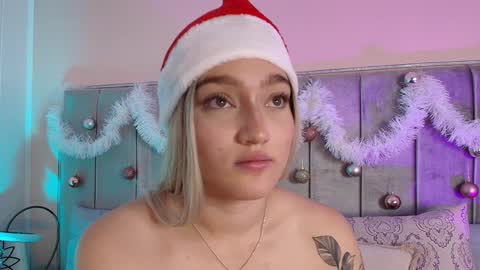 Snapshot of giaa_ross chatting on 12.23.24 Gia online show from 12.23.24