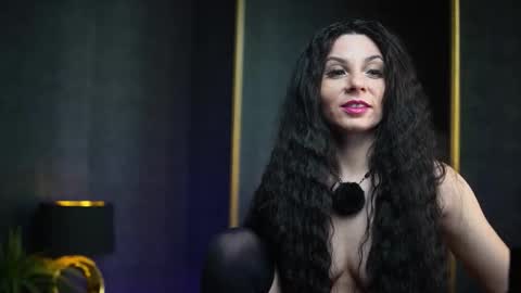 Snapshot of giaeasyice chatting on 01.14.26 Gia online show from 01.14.26