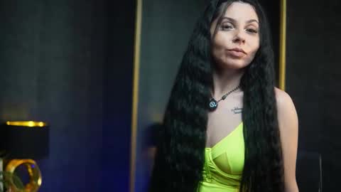 Snapshot of giaeasyice chatting on 02.08.26 Gia online show from 02.08.26