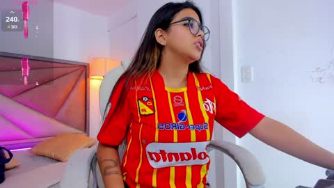 Gia  online show from 01.13.25