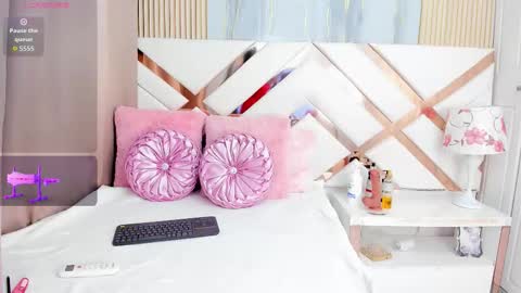 Snapshot of gianinalewis chatting on 02.11.26 Gianina online show from 02.11.26