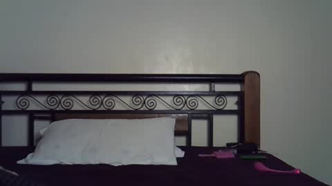 Giannah online show from 10.29.25