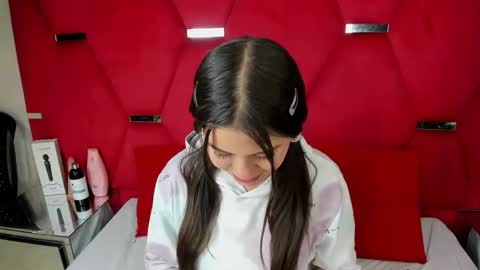 GiannaJohnson online show from 12.15.25