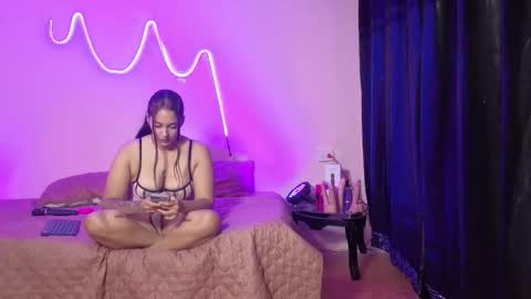 Giana Roberts online show from 02.02.26